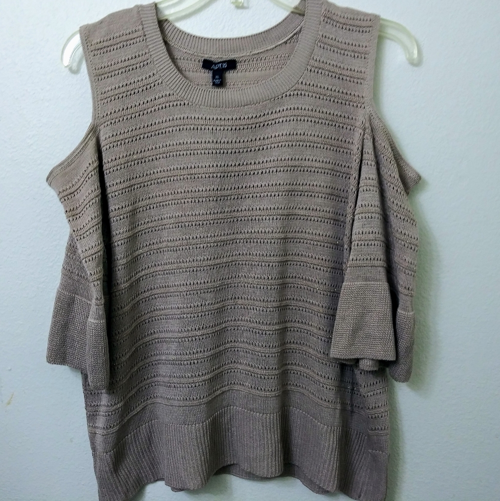 APT 9 Top Tan With Gold Accent Cold Shoulder XL